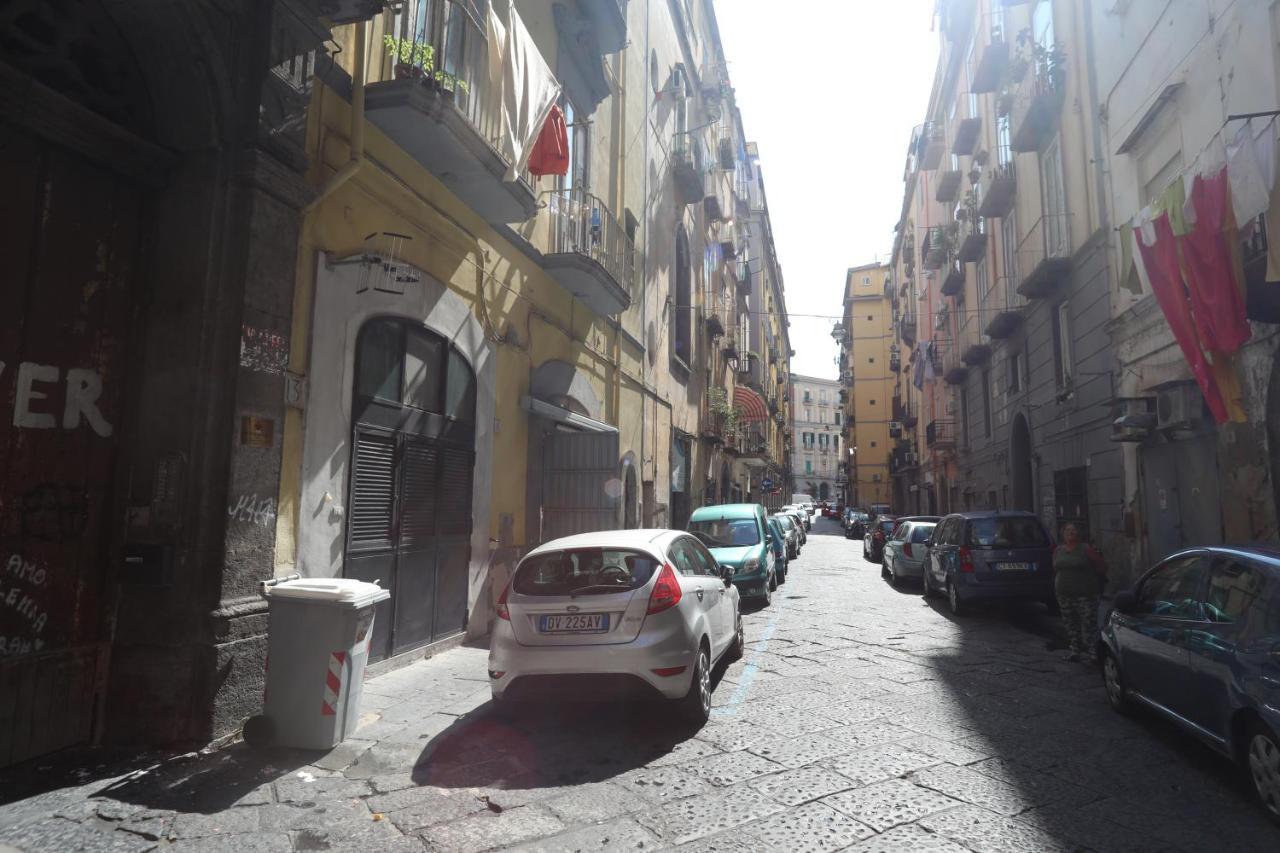 L'Antico Borgo Angioino Apartment Napoli Ngoại thất bức ảnh