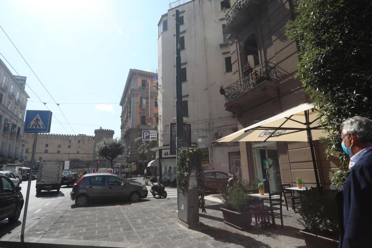 L'Antico Borgo Angioino Apartment Napoli Ngoại thất bức ảnh